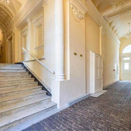 Wash Apartment On Metro Prague 1 Екстер'єр фото