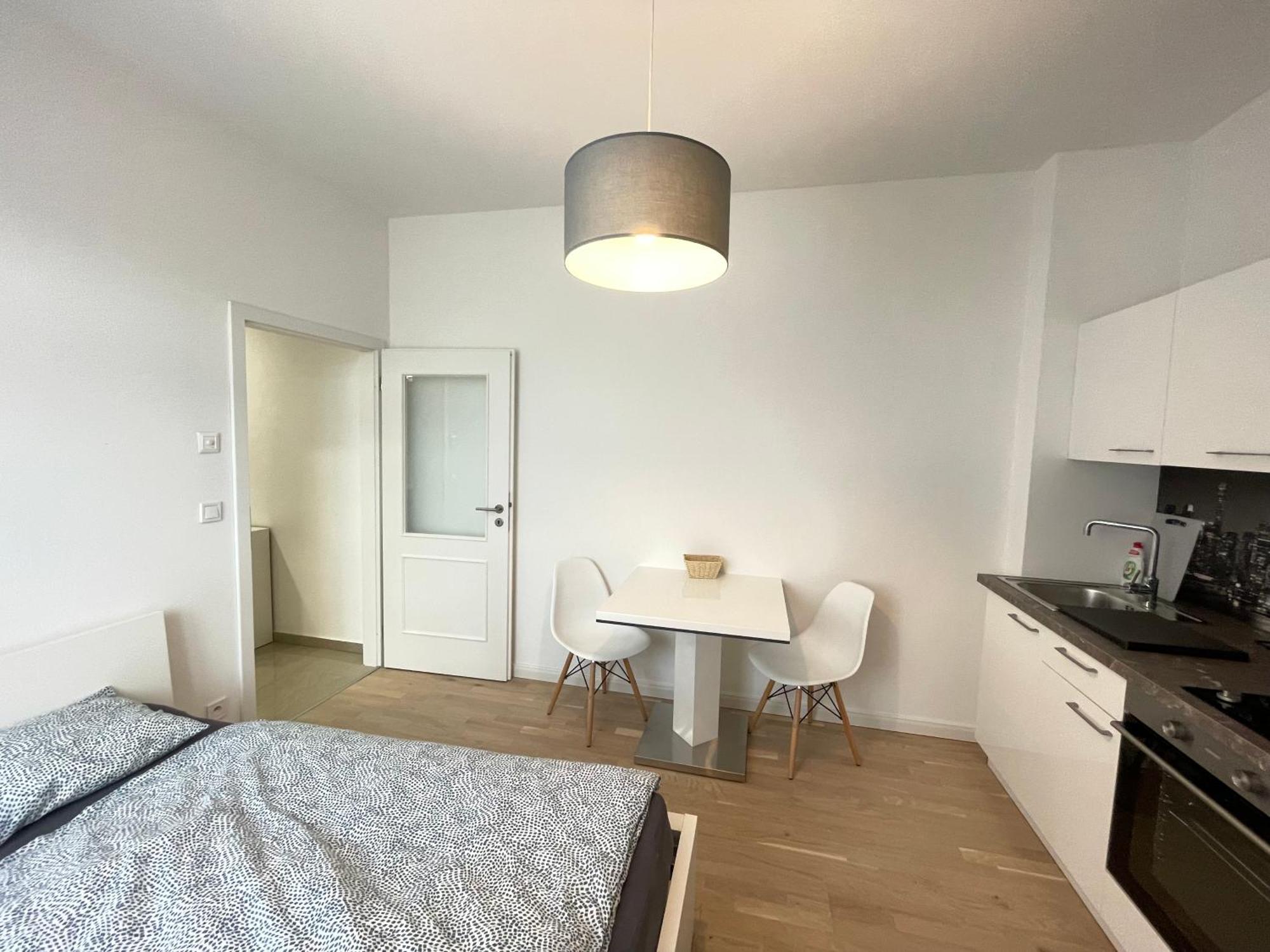 Wash Apartment On Metro Prague 1 Екстер'єр фото